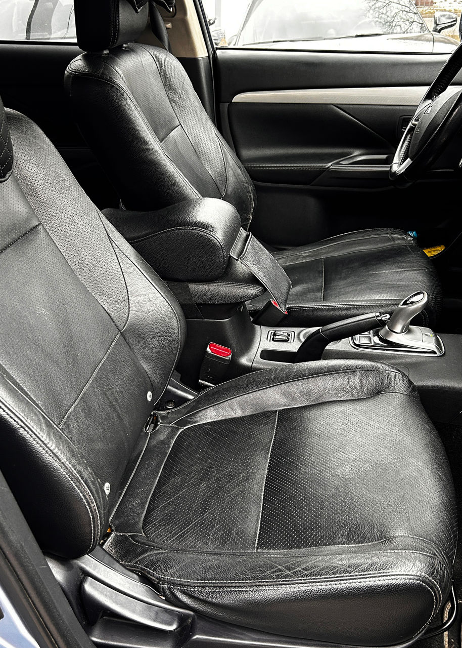 Mitsubishi Outlander foto 9