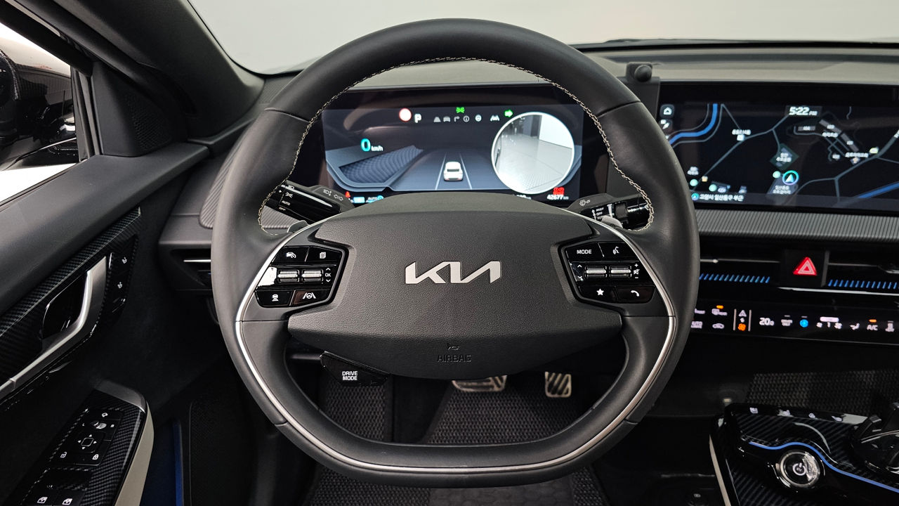 KIA EV6 фото 3