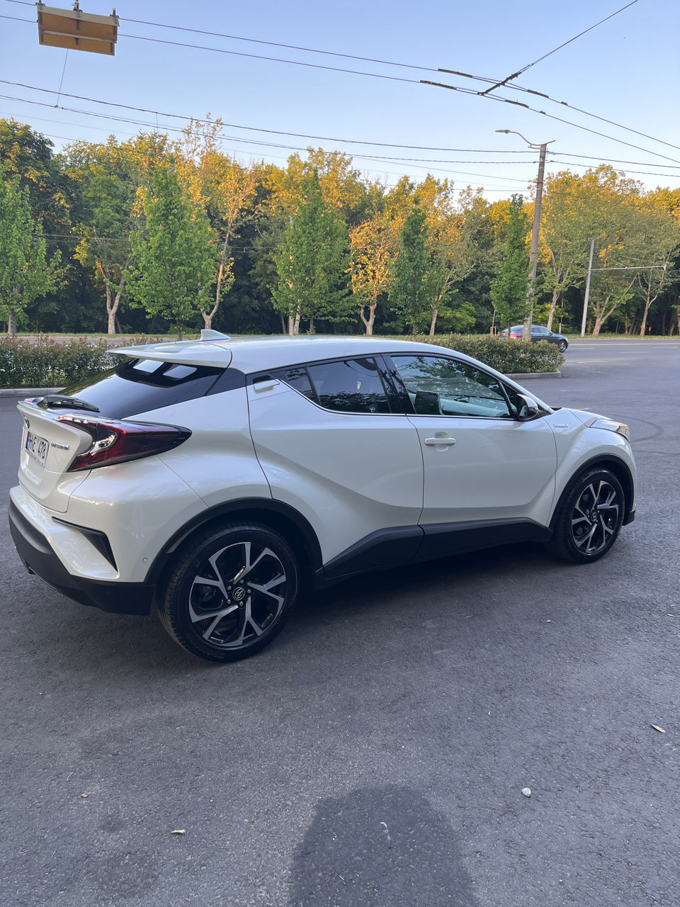 Toyota C-HR foto 3