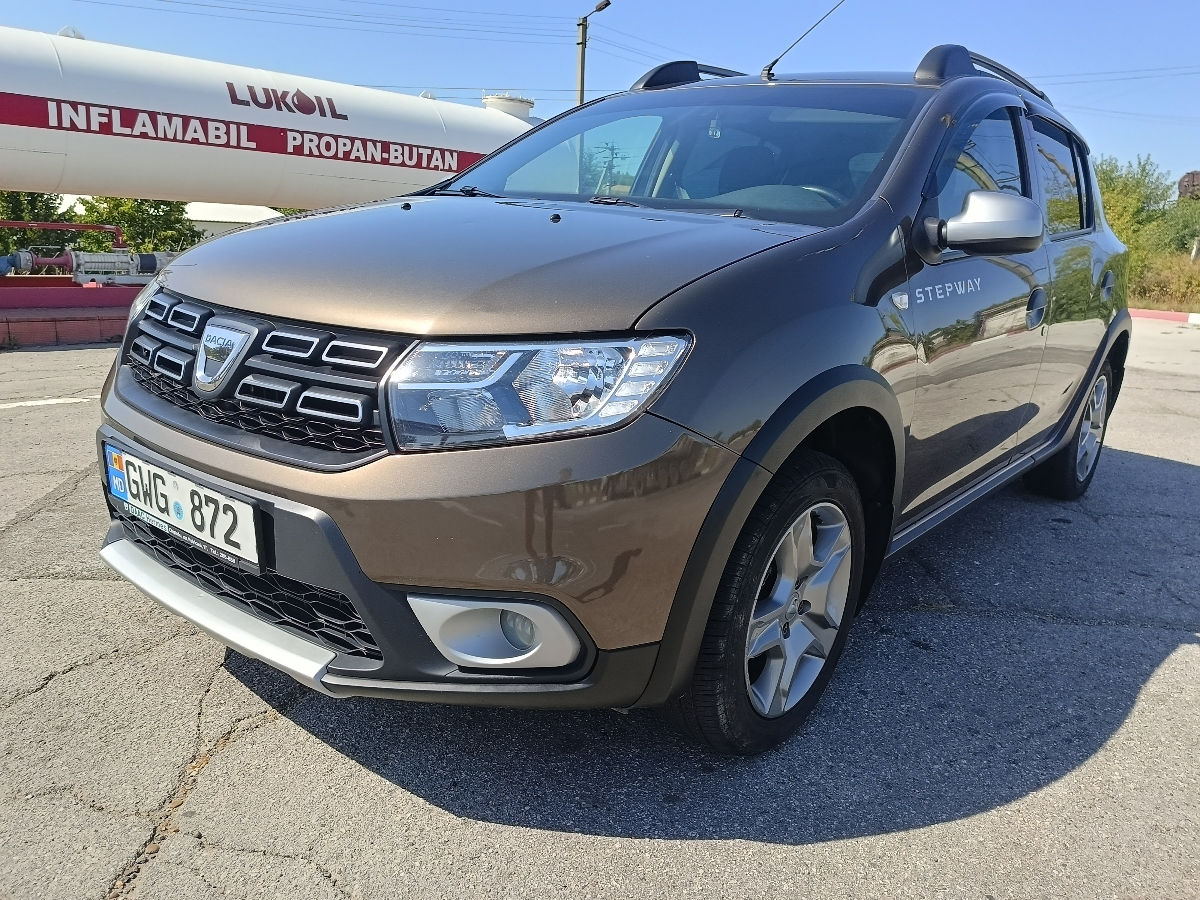 Dacia Sandero Stepway foto 1