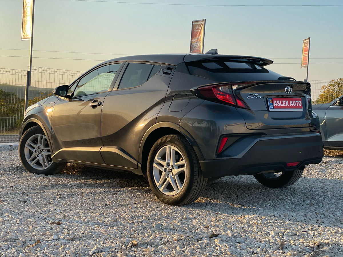 Toyota C-HR foto 5