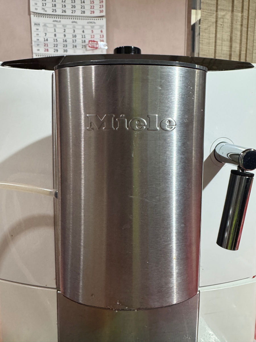 Aparat de cafea Miele foto 1