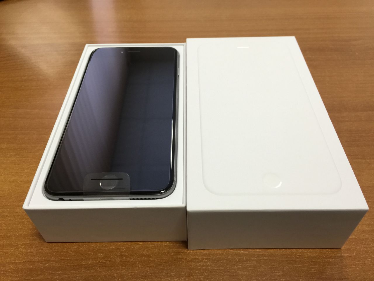 Только сегодня скидки на все наши телефоны iphone 6 всего за 188€ чехол и  стекло в подарок