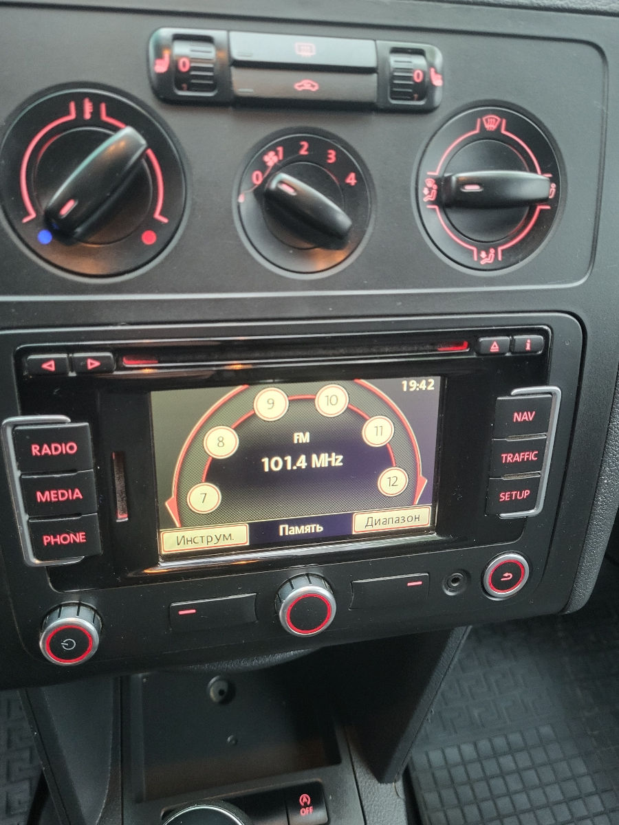 Volkswagen Caddy фото 7