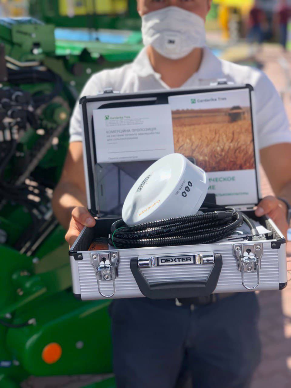 Агронавигатор efarm.pro - (gps навигатор для трактора) Navigator agricol efarm.pro foto 4