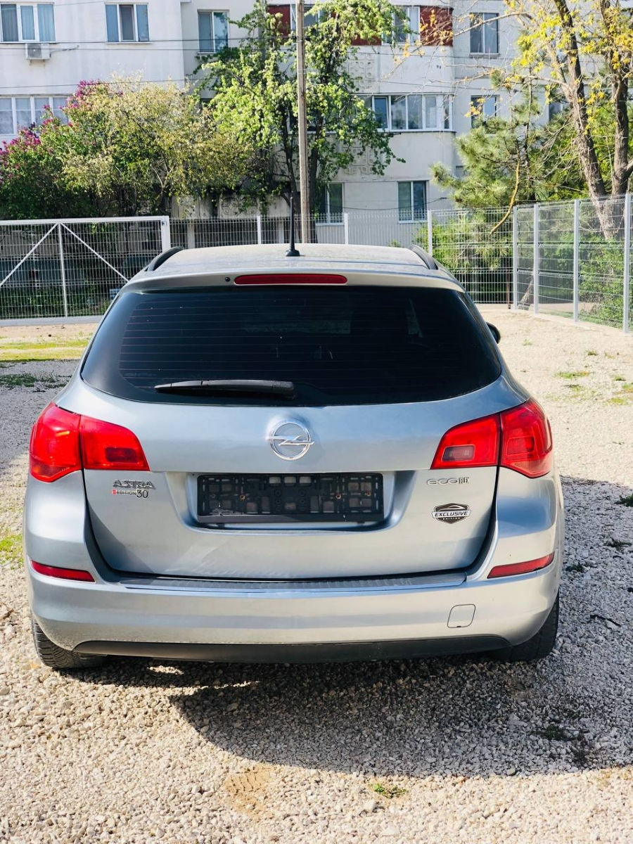 Opel Astra foto 4