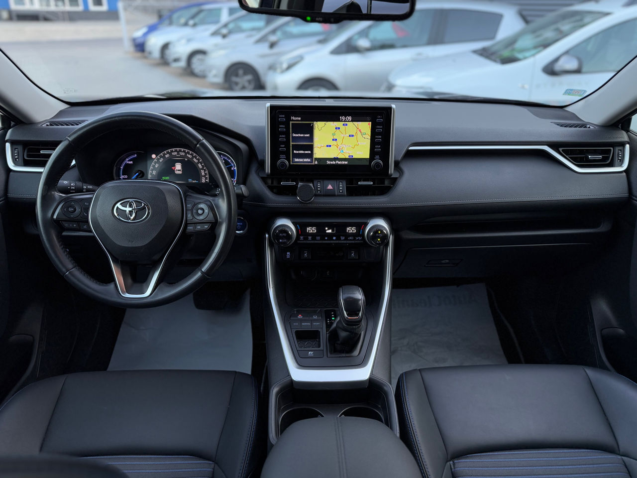 Toyota Rav 4 фото 7