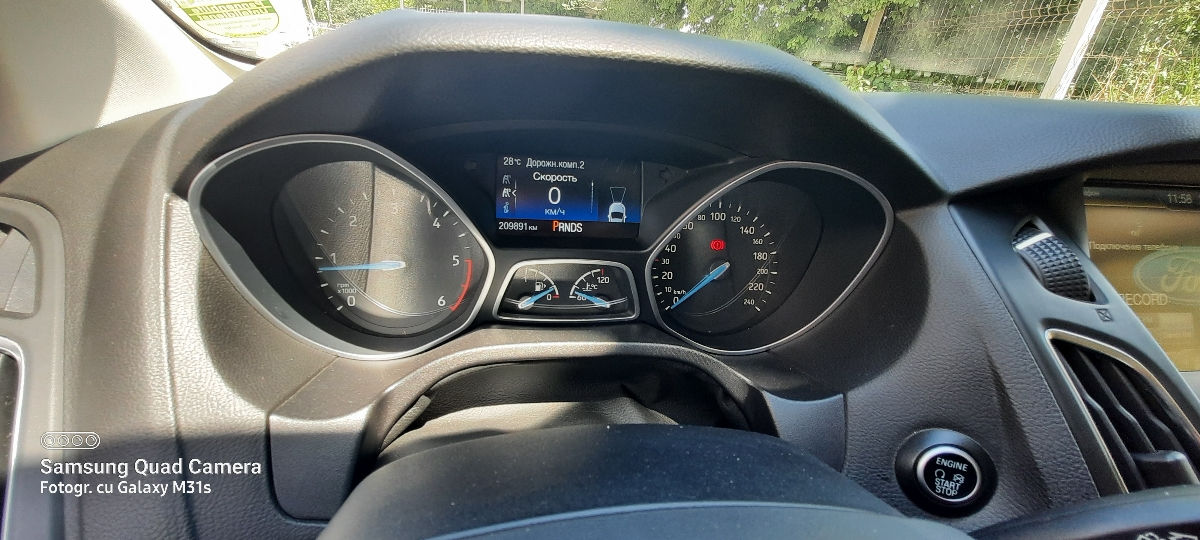 Ford Focus фото 9