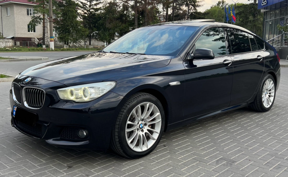 BMW 5 Series foto 1