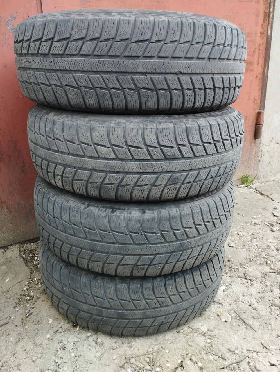 R15 195/65