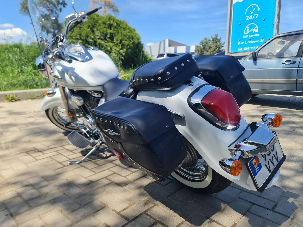 Suzuki VL800 Boulevard foto 5