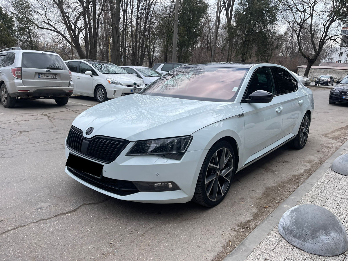 Skoda Superb foto 1