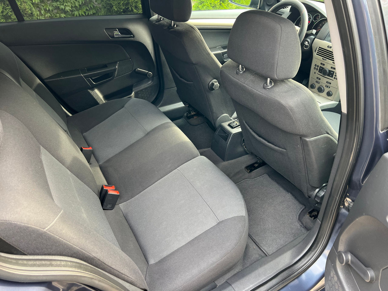 Opel Astra foto 9