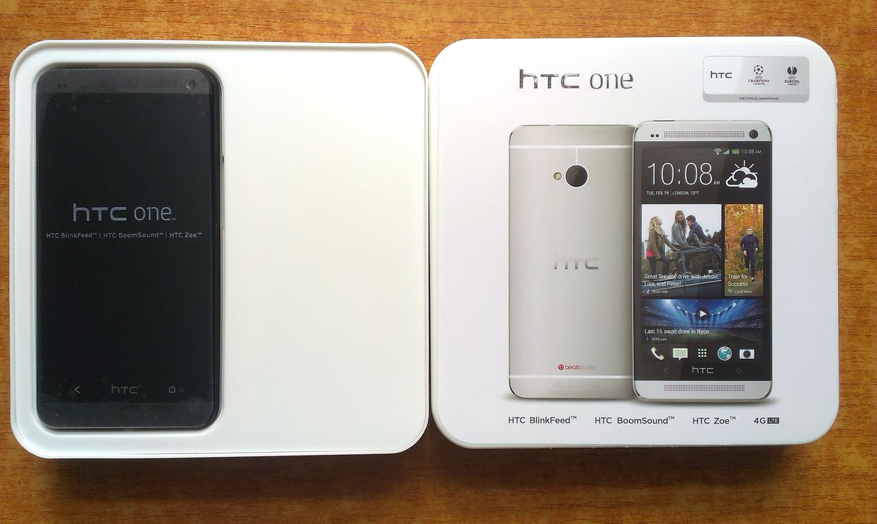 HTC One m7, Смартфон года.