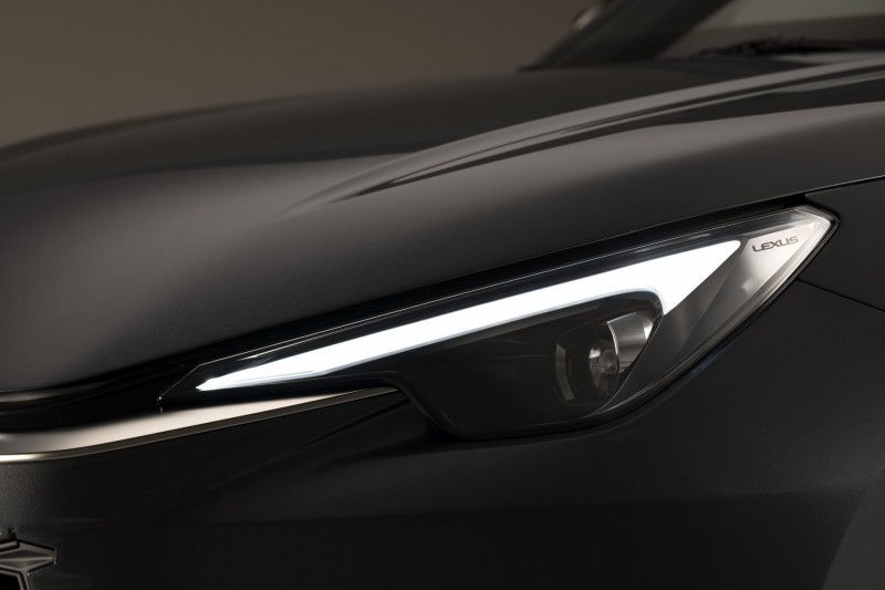 Lexus LBX foto 10