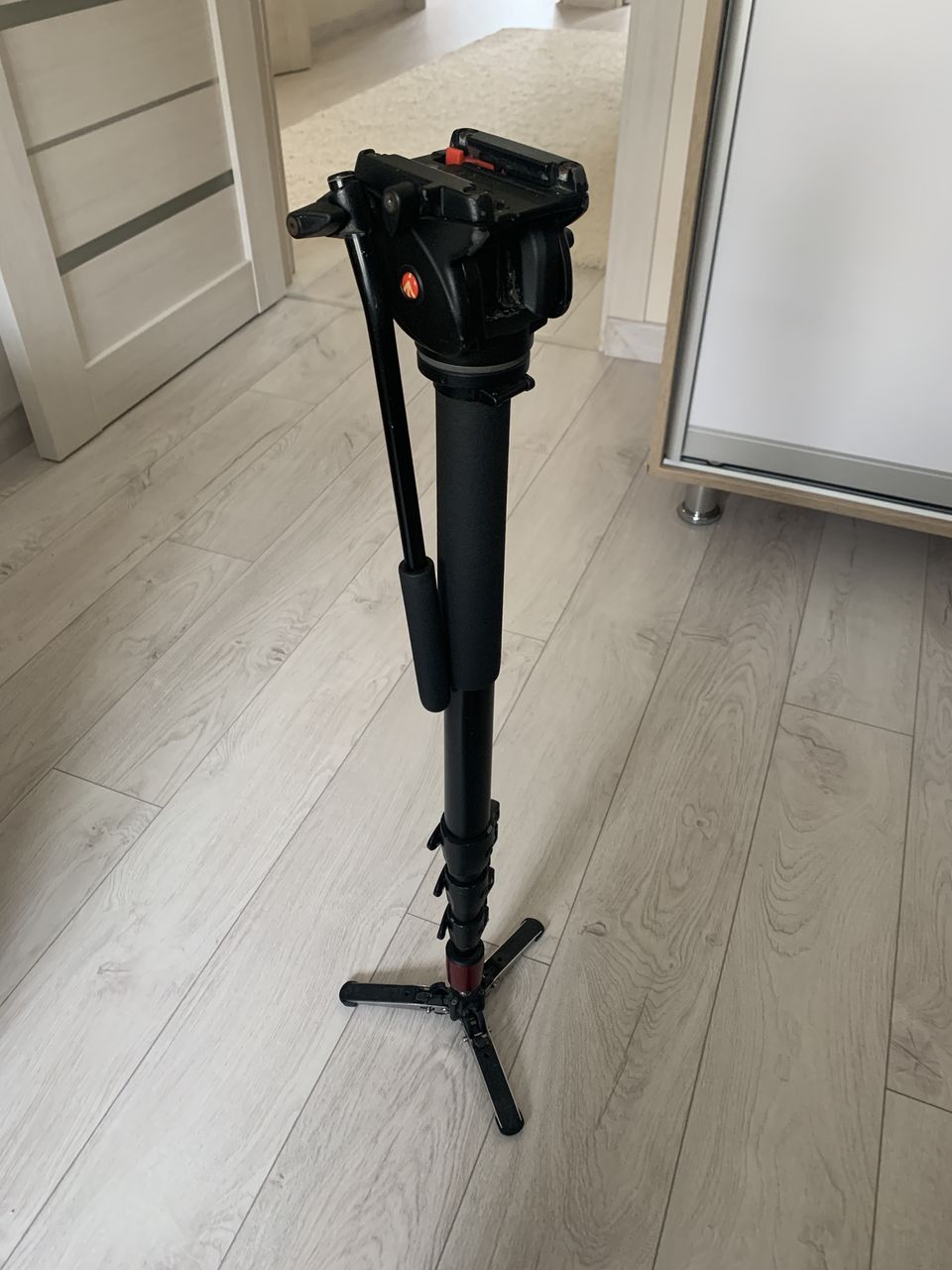 Монопод Manfrotto 561BHDV-1
