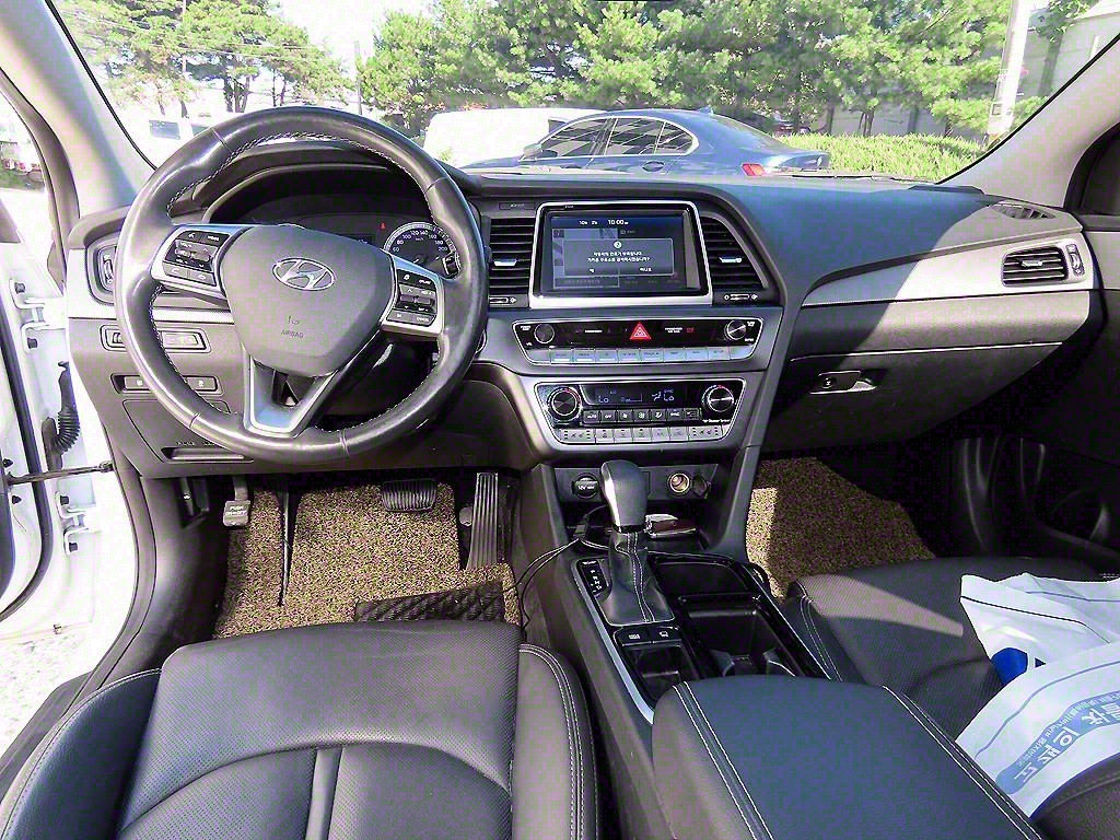 Hyundai Sonata foto 5