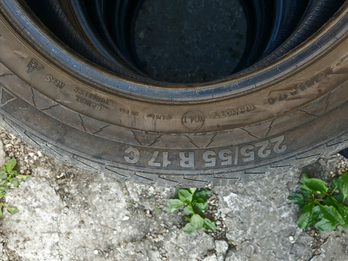 Шины 225/55 R17c foto 1
