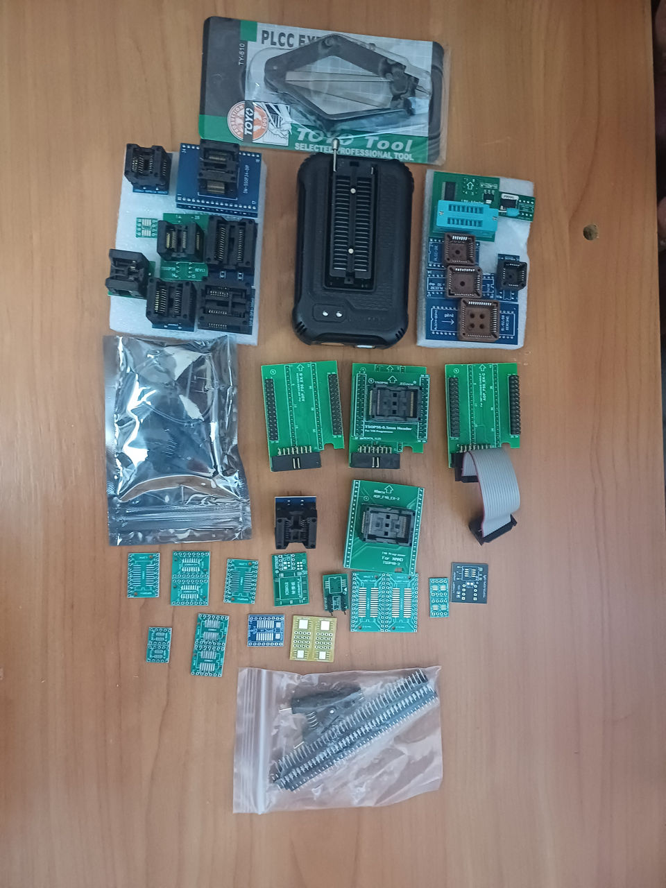 Vând programatoare si echipamente pentru ele !! Sunt noi. XGecu T48,  Ejtag entt V2.0, ICfriend 4in1 foto 0