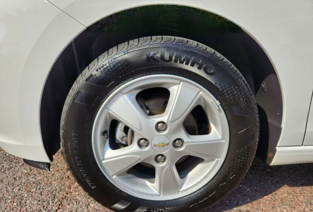 Chevrolet Spark фото 2