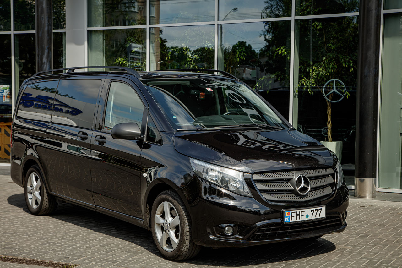 Mercedes V-Class 8 locuri la comanda orice directie. Vip. foto 1