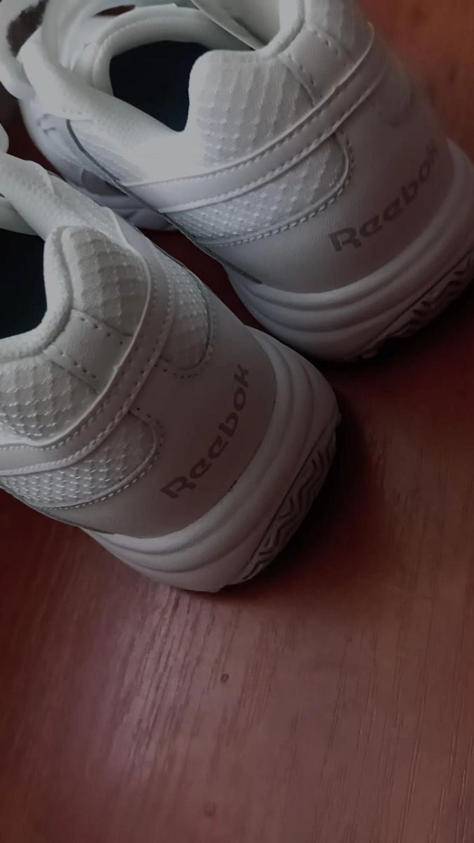Новые кроссовки Reebok с липучками — оригинал, размер 40.5 фото 1