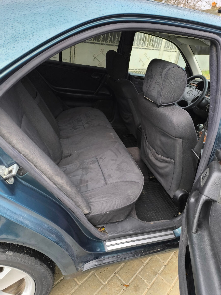 Mercedes E-Class foto 12