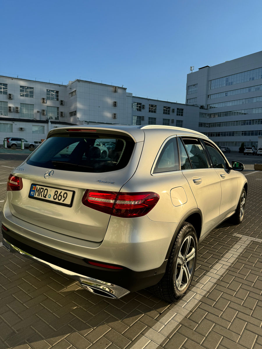 Mercedes GLC foto 4