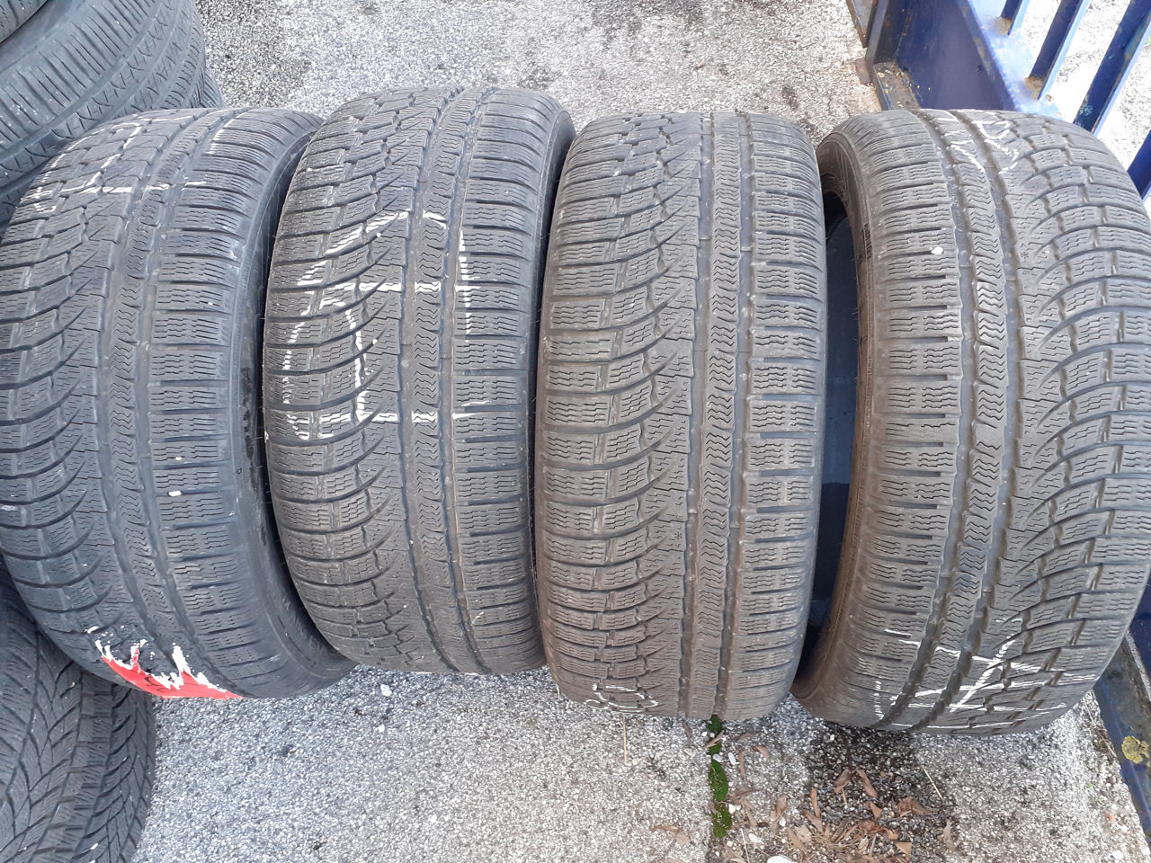 255 45 R19 Nokian M+S