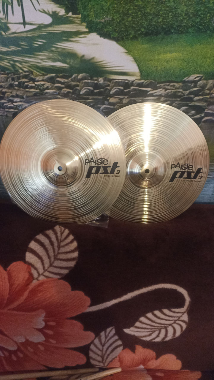 Paiste3 Hi-Hat 14''(новый) -115eu; Meinl HCS Crash 16''(новый) - 85eu; foto 0