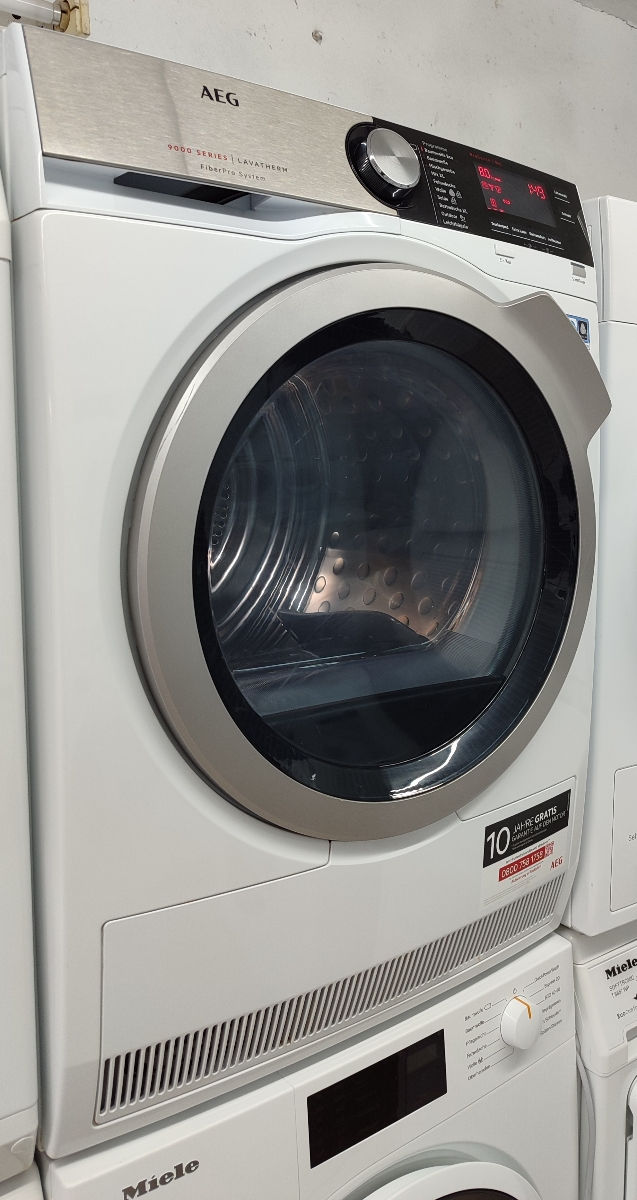 Сушильная машина AEG 9000 самой богатой комплектации! фото 4
