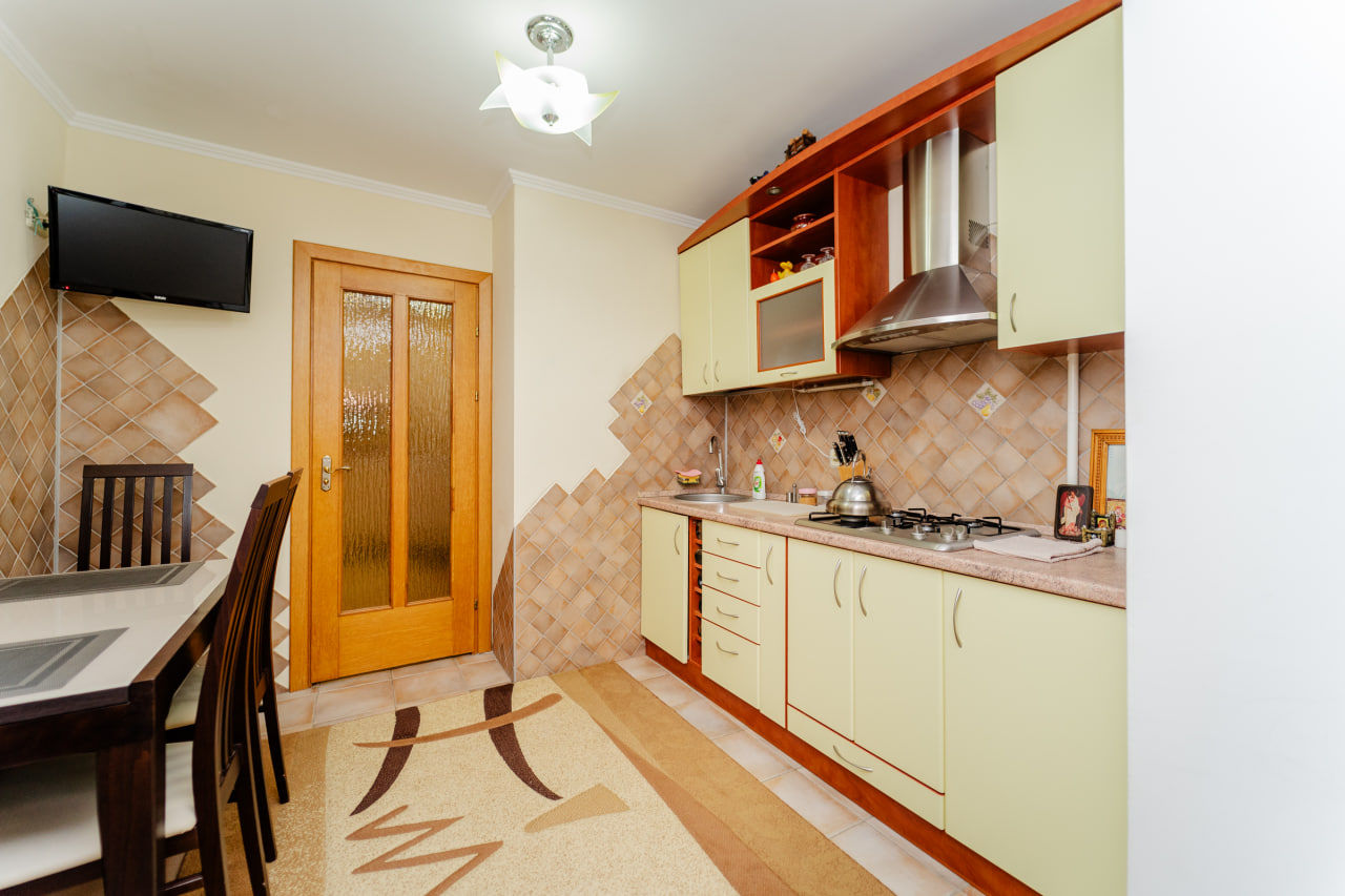 Apartament cu 2 camere, 60 m², Buiucani, Chișinău foto 1