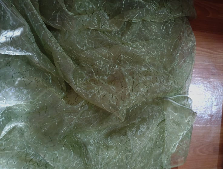 Bucati din organza pentru perdele, 2/3 m. foto 1