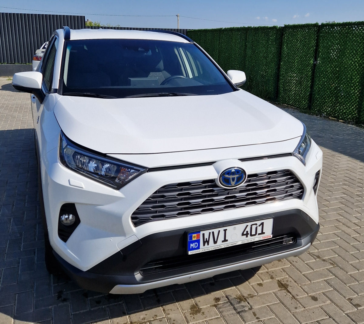 Toyota Rav 4 фото 0