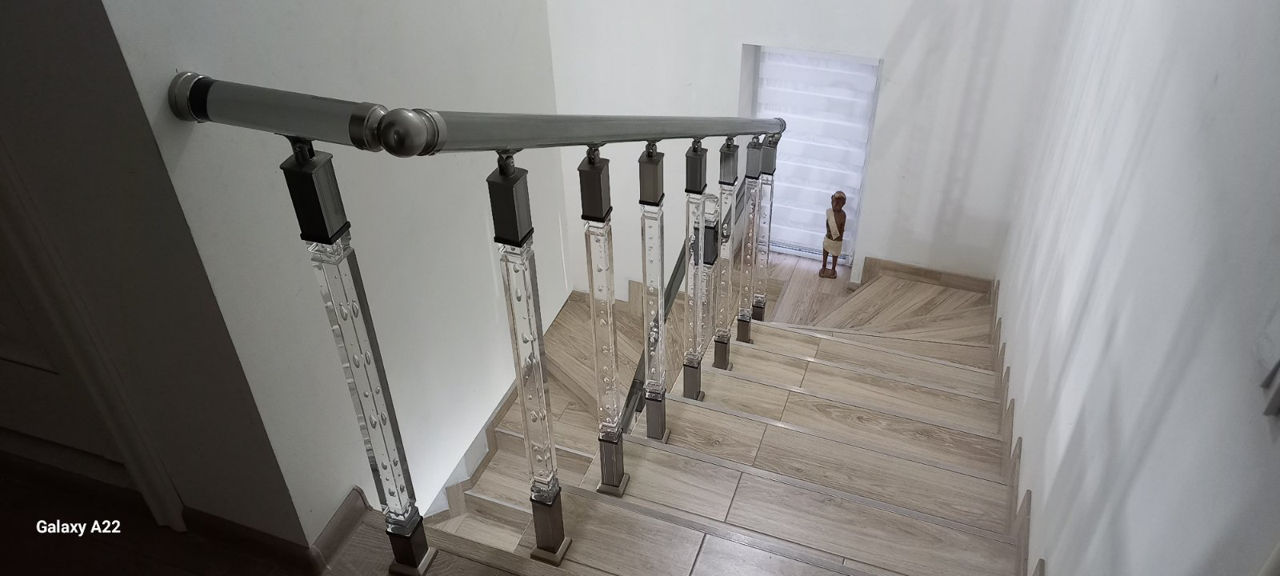 Balustade din Plexiglas , Steclă si Inox  !!! Перила из нержавейки , Плексиглас и Cтекла foto 2