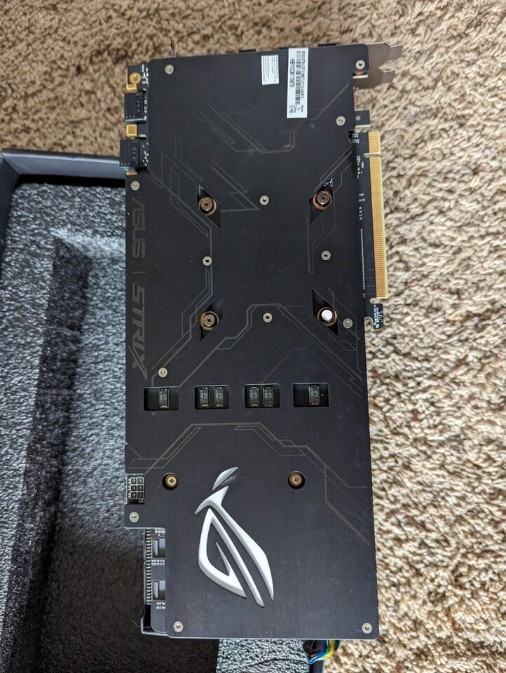 Asus Strix 1080 Ti Oc Vs Non Oc Asus ROG Strix GeForce GTX 1080 Ti OC