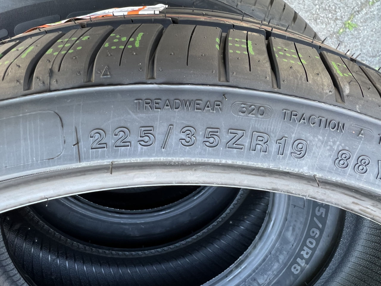 225/35 R19 Tracmax Xprivilo TX3 / Доставка, livrare toata Moldova foto 8