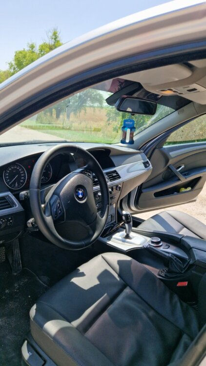 BMW 5 Series фото 4