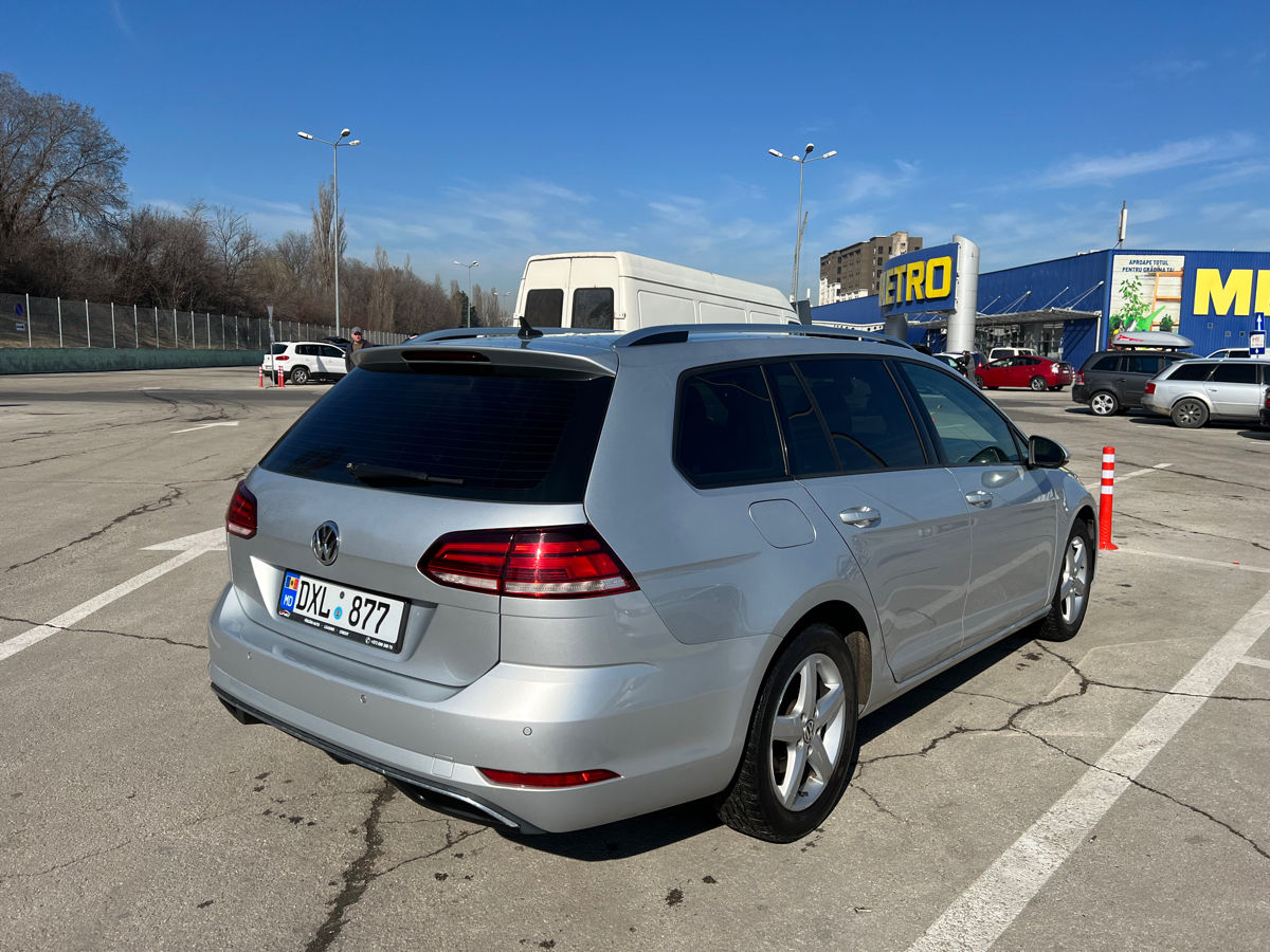 Volkswagen Golf фото 4