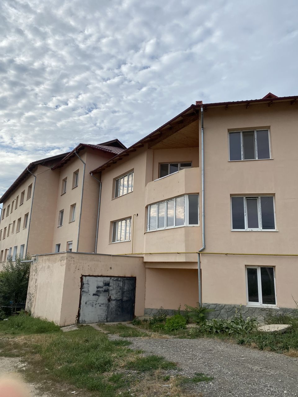 5-ти комн. кварт. и более,  Центр,  Ниспорены,  Ниспорены фото 0