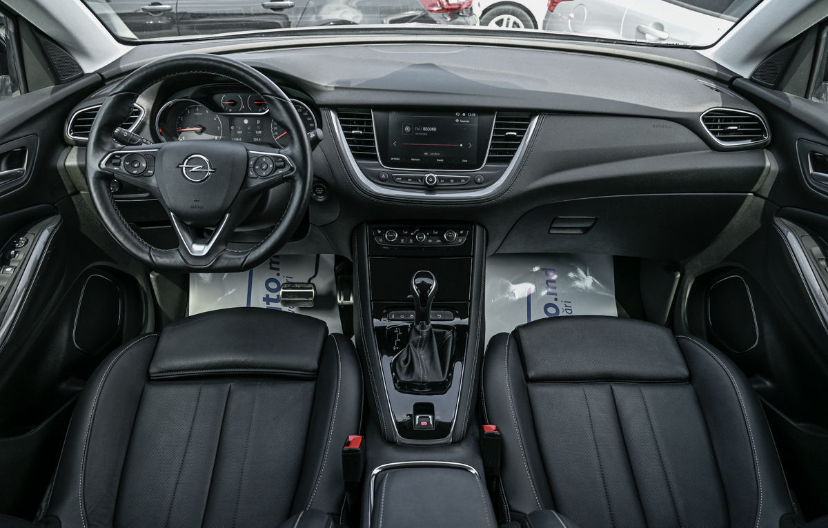 Opel Grandland X foto 2