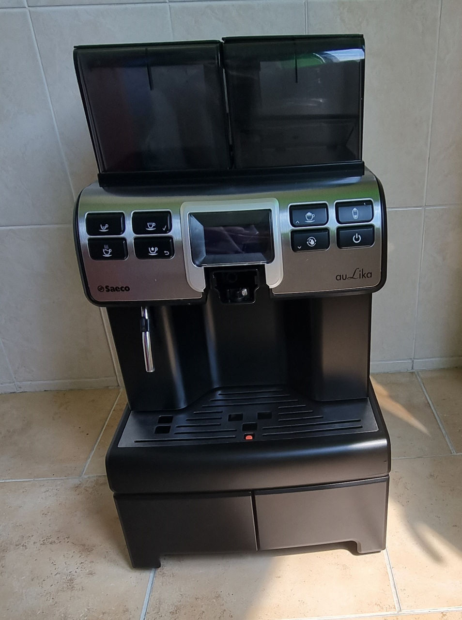 Urgent Saeco Aulika Top Capucino ideal cu boabe-profesional, кофе машина