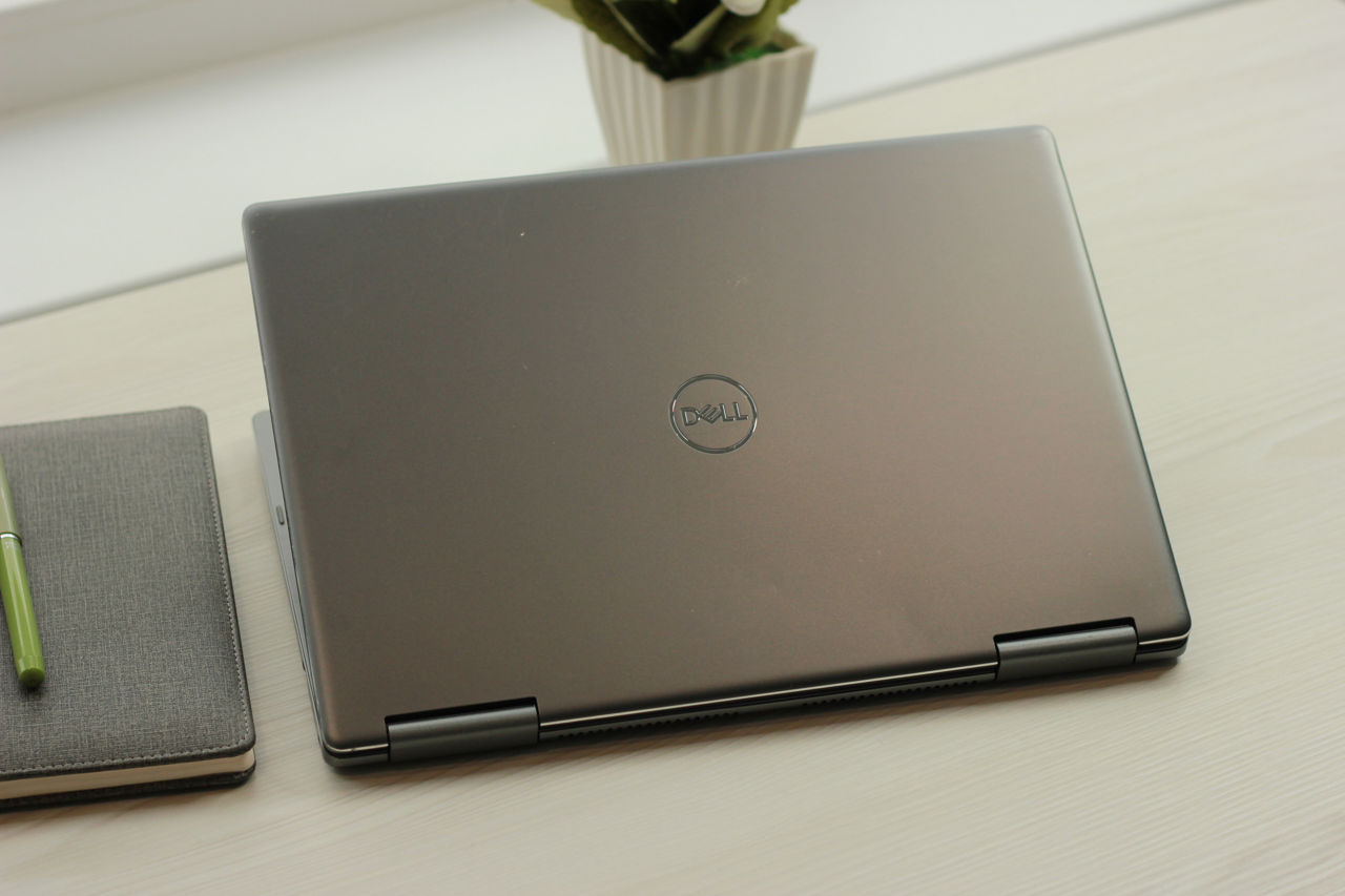 Dell Inspiron 7373 Convertible (Core i5 8250u/8Gb DDR4/256Gb SSD/13.3" FHD IPS TouchScreen) foto 14