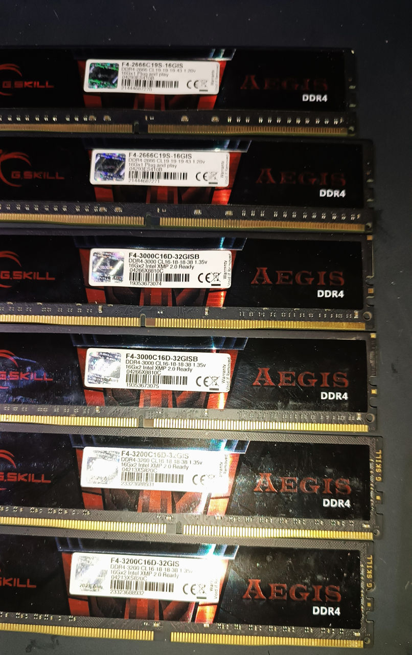 Vând memorii Ram pentru Calculator de masa, DDR 3, DDR 4 foto 3