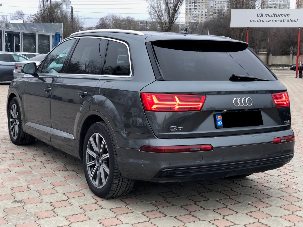 Audi Q7 e-tron foto 7