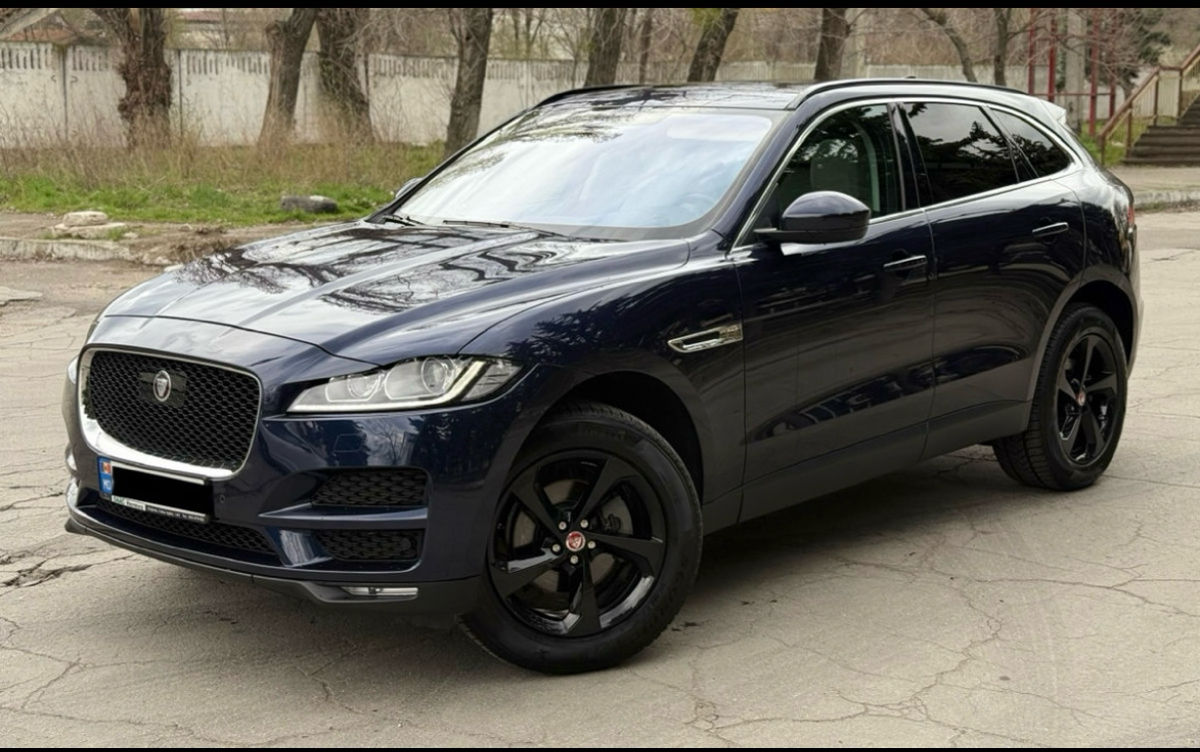 Jaguar F-PACE foto 0