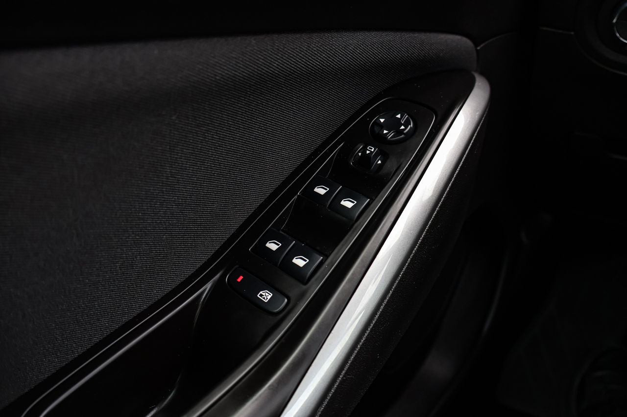 Opel Grandland X фото 11