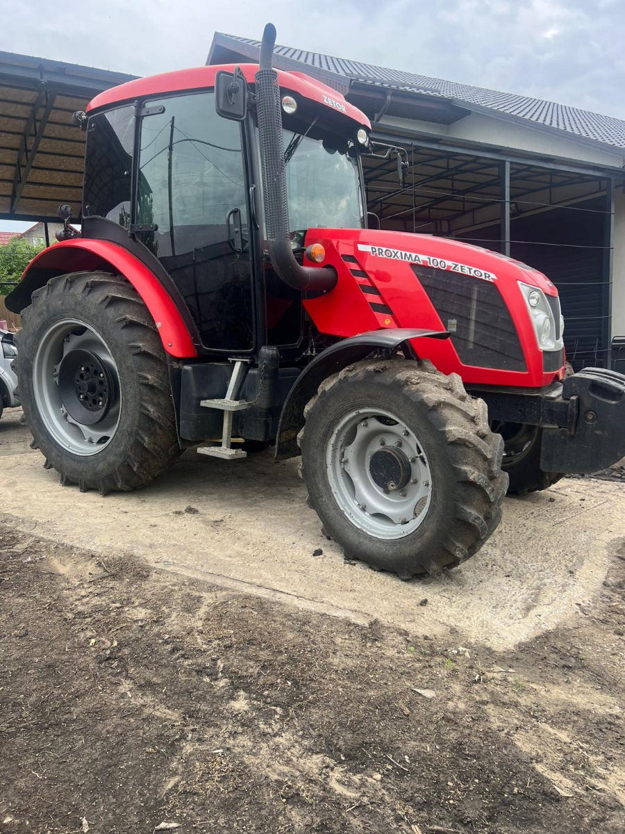 Tractor Zetor foto 0
