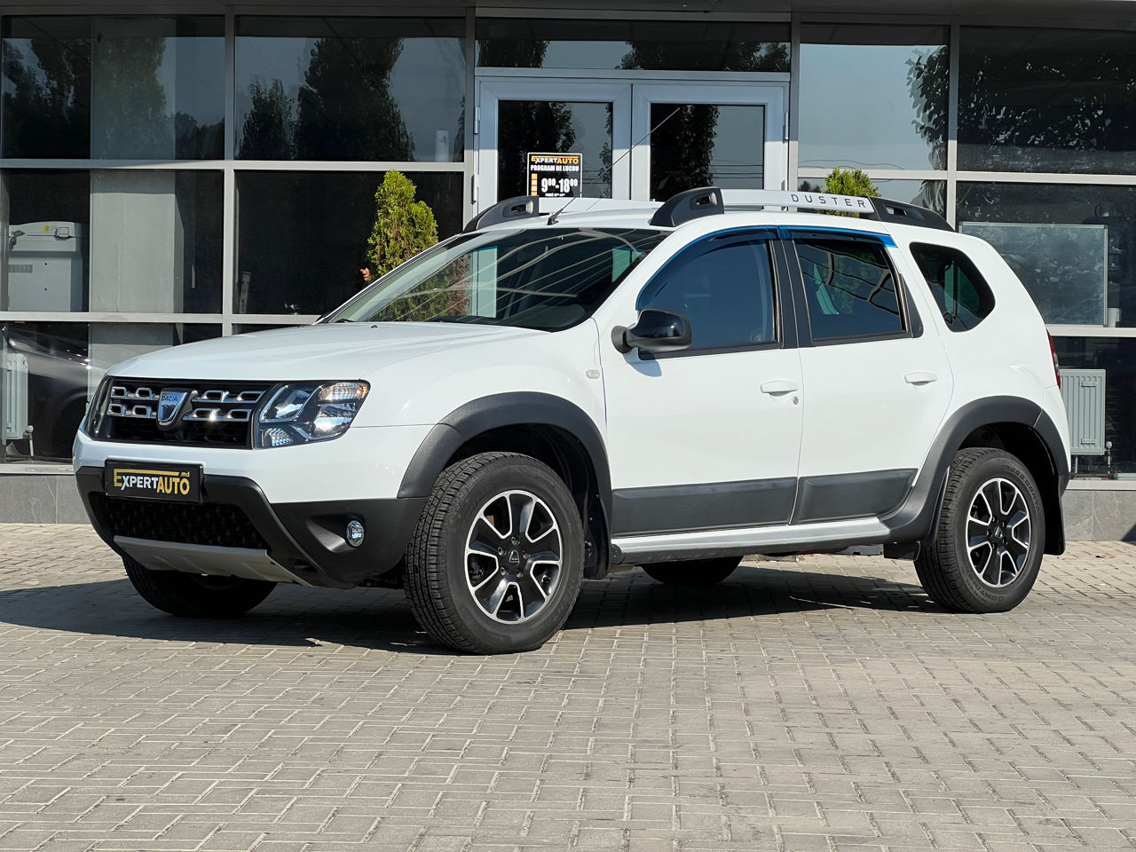 Dacia Duster — fotografia principală
