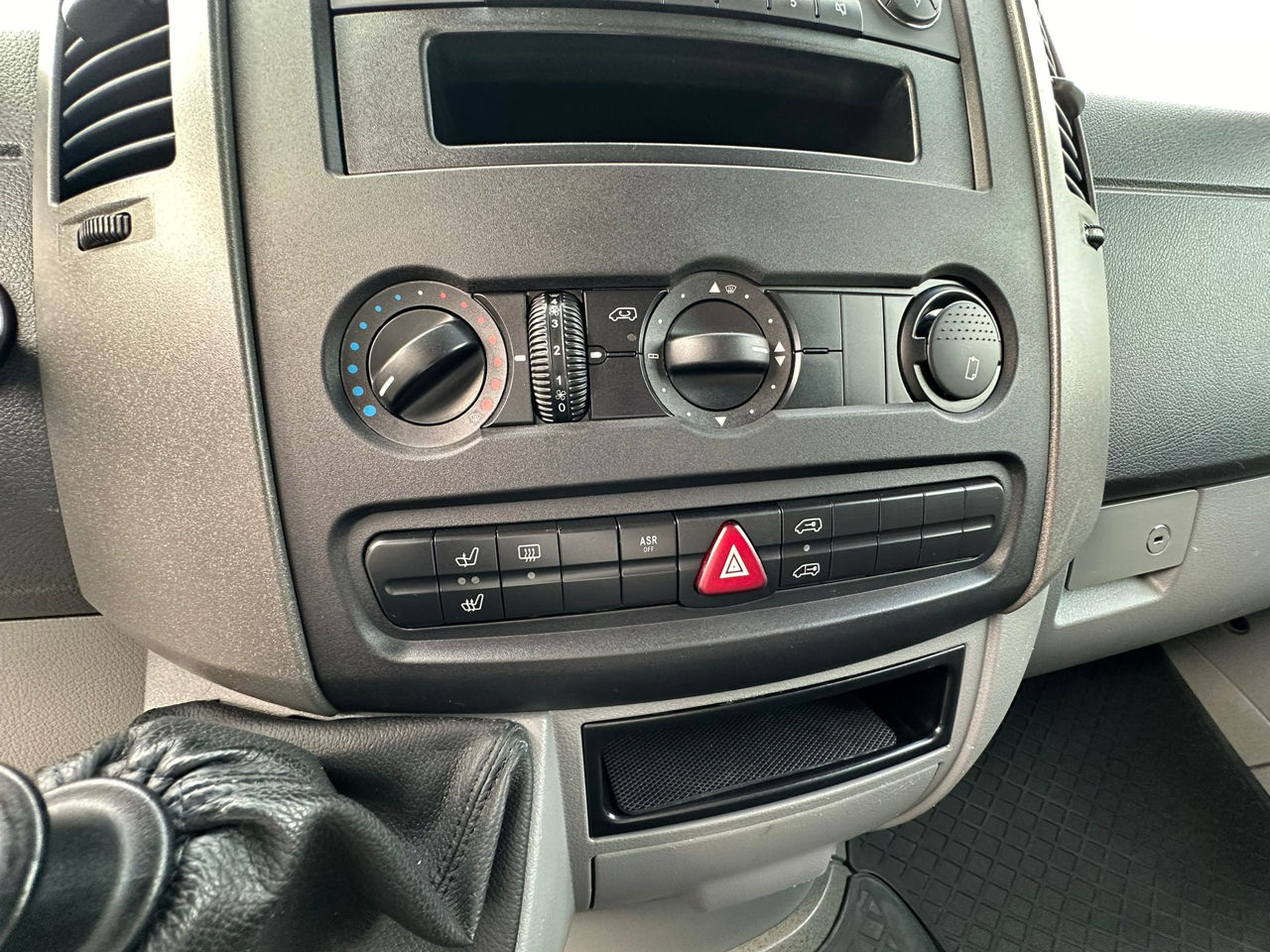 Mercedes sprinter foto 10